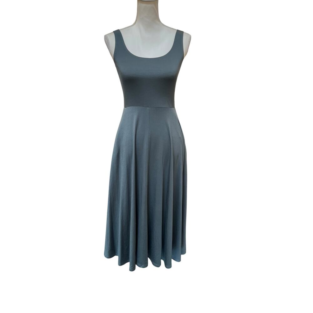 Quince Size S Green Sleeveless Fit & Flare Midi Dress Scoop Neck